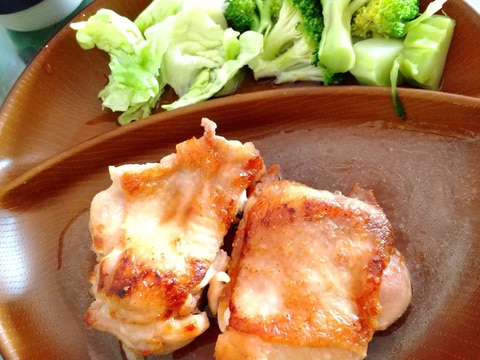 鶏もも肉の皮パリパリステーキ